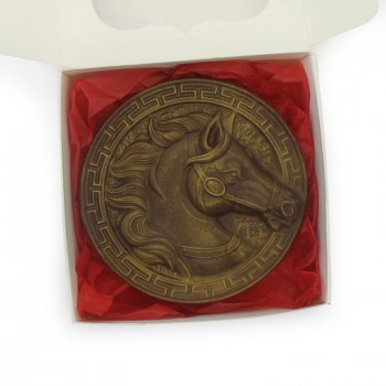 Шоколадна медалька з конем