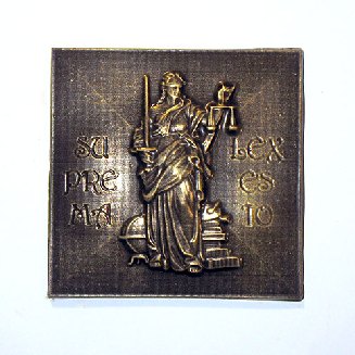 Шоколадная фигурка Правосудие (Фемида)